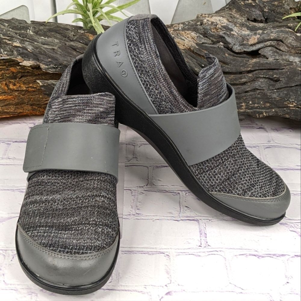 TRAQ by Alegria® Qwik Sneaker